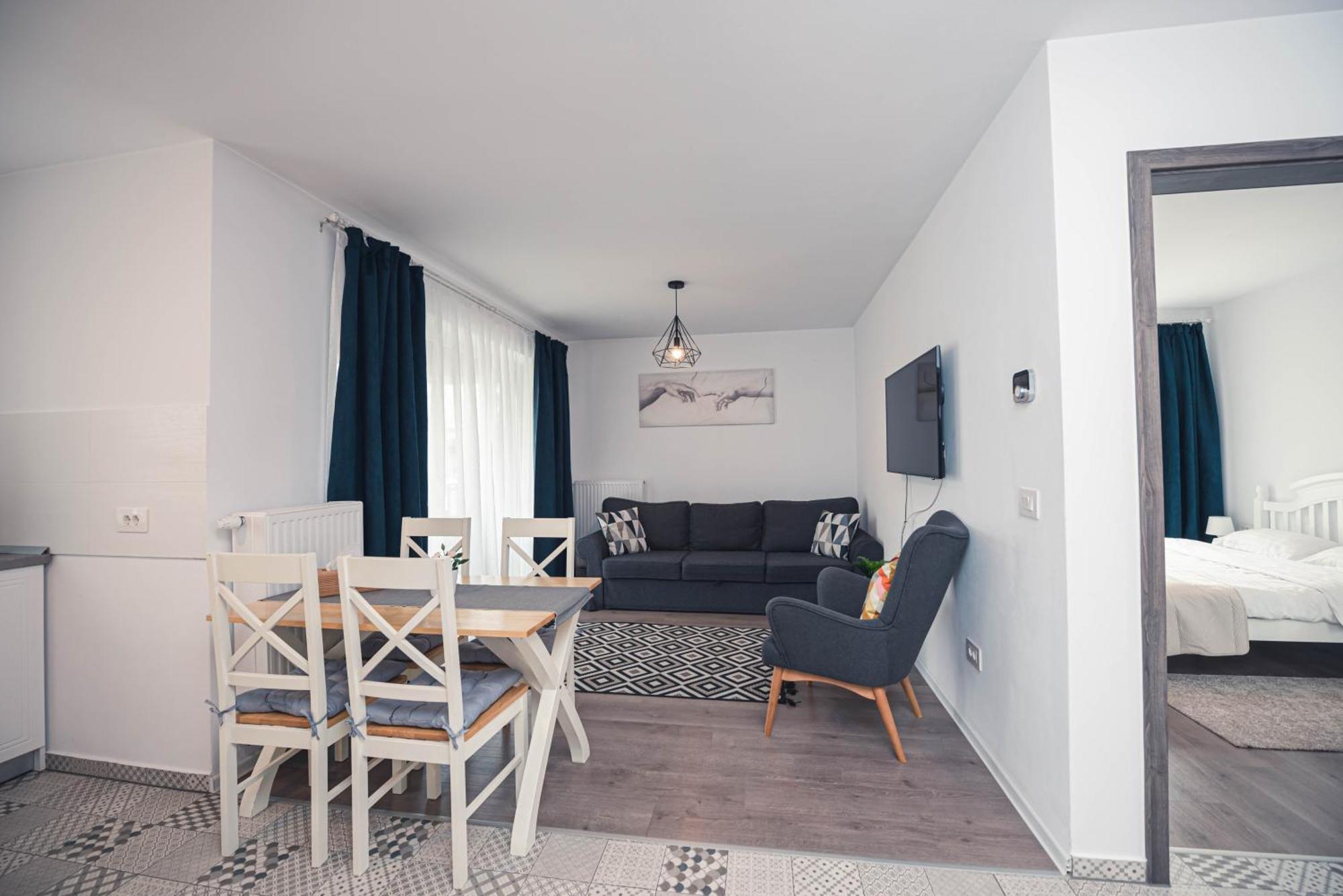White Mood Apartment 2 Брашов Екстер'єр фото